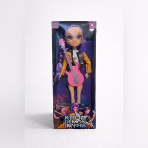 KPOP Demon Hunters Rumi Doll w/ Pink Guitar – Brand New”